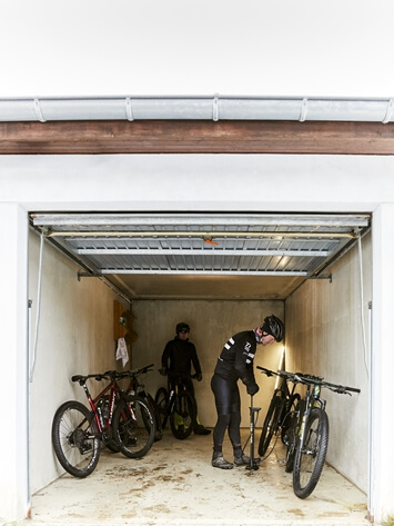 Bike cellar bicycle garage repair workshop